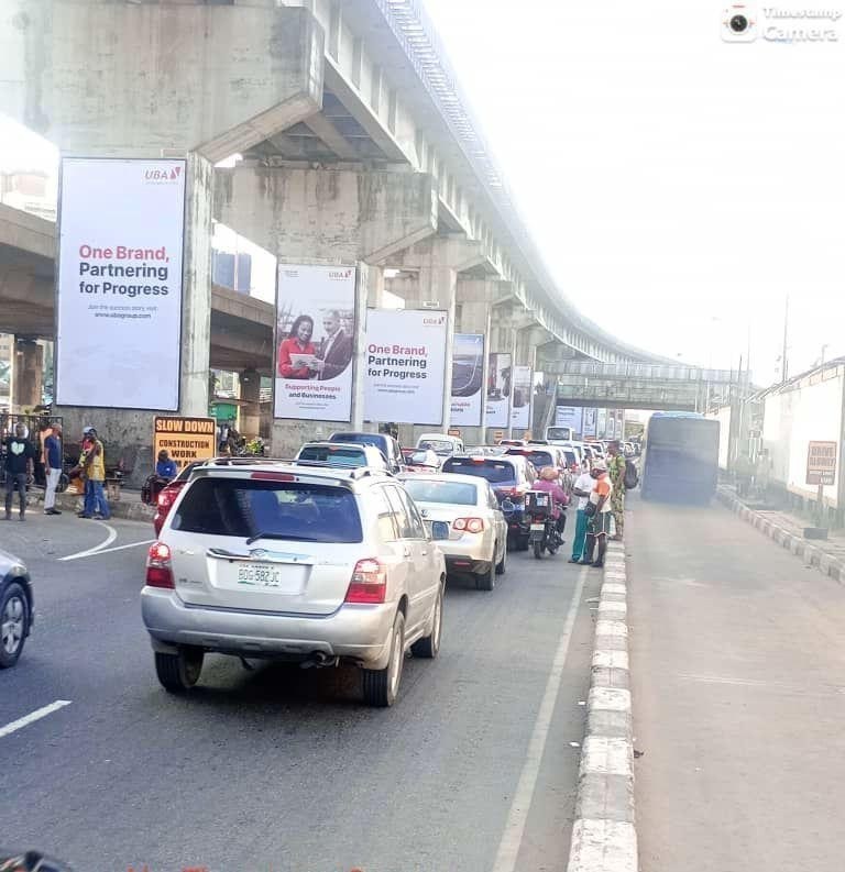 Single pillars at CMS facing Ikoyi/VI — Pillar, Marina Station