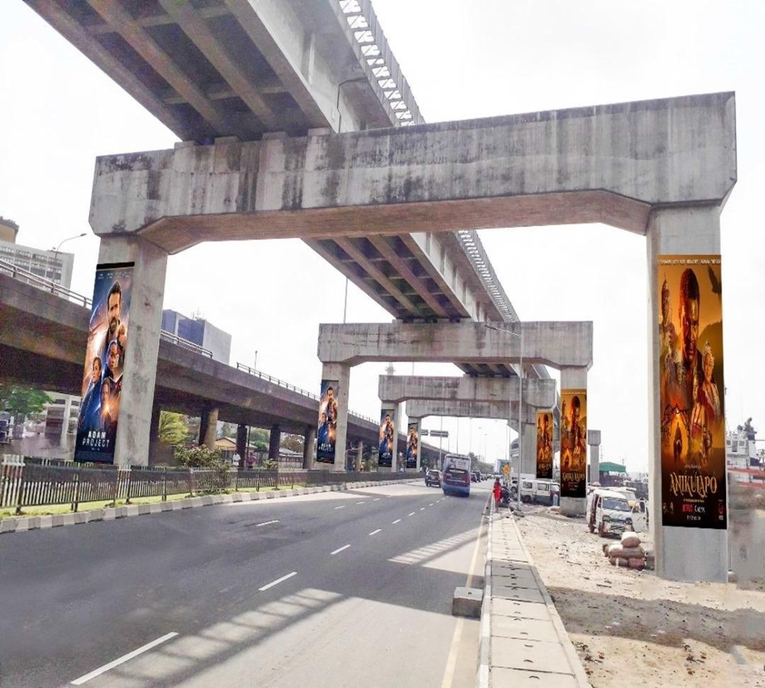 Pillars spread across the road to Ikoyi/VI — Pillar