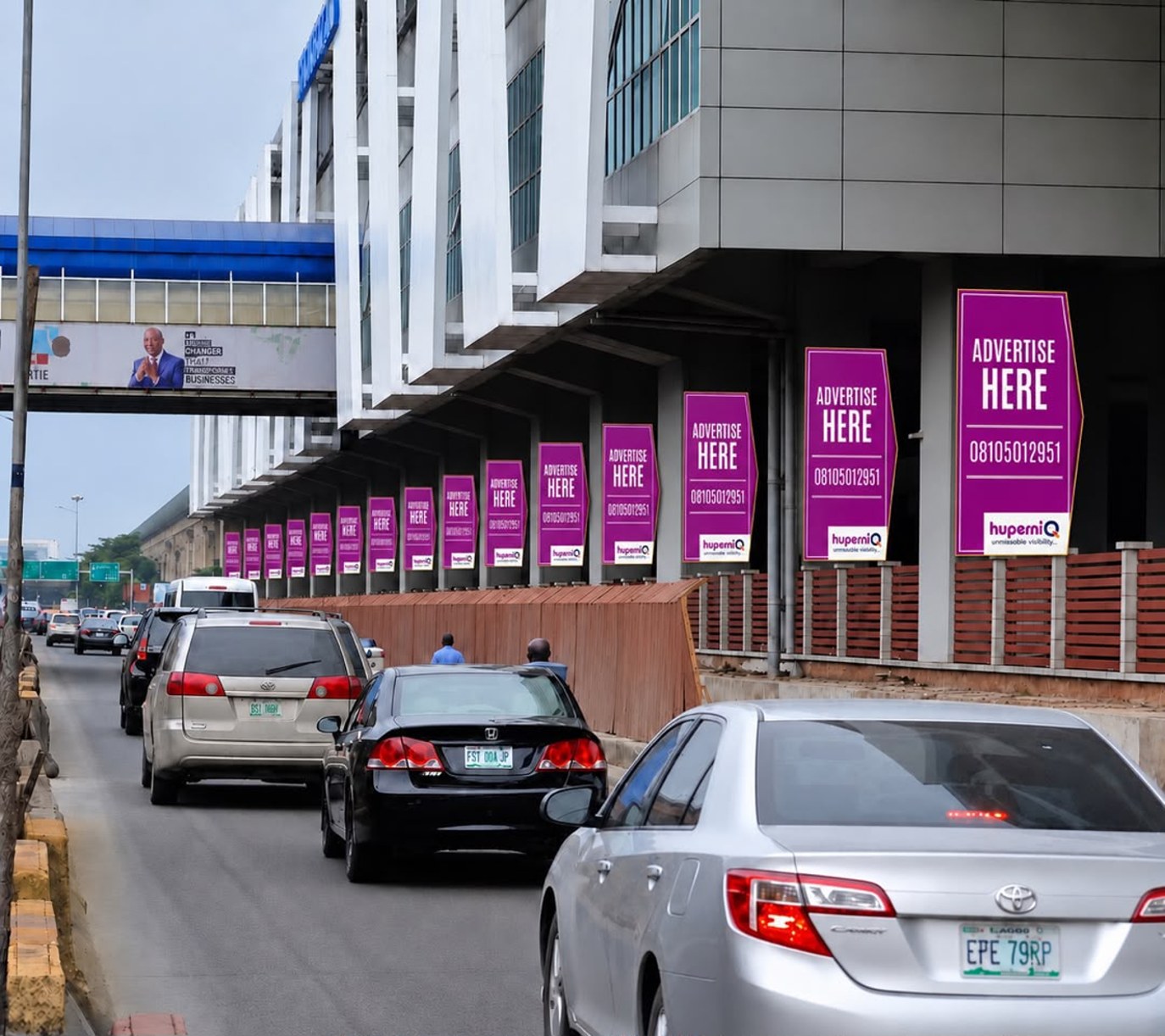 Pillars under the train station, CMS to Ikoyi/VI — Pillar